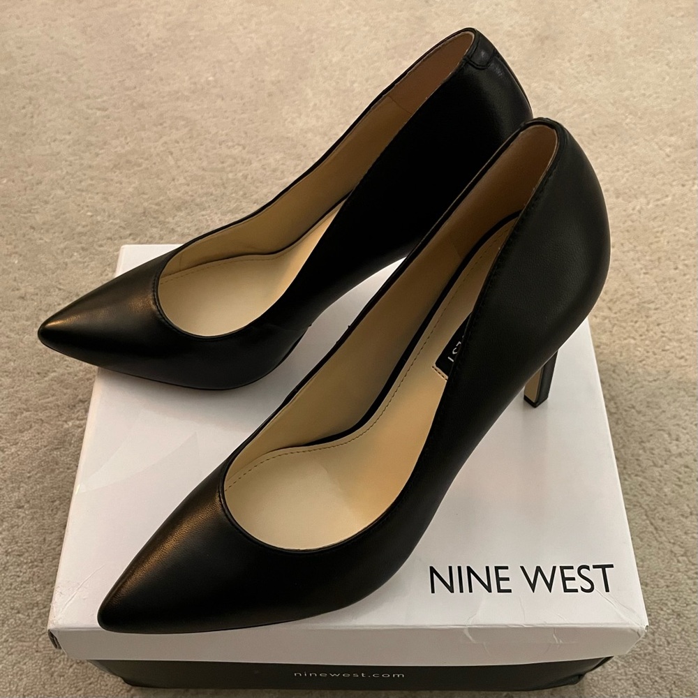 *NEW* Nine West Tatiana Black Leather Women's Pumps